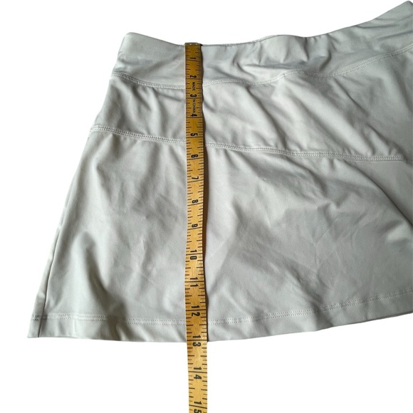 Ladies White Artengo Pickleball Tennis Skirt Skort, Small - Picture 3 of 7
